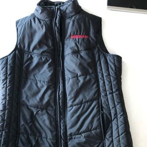 Womens vest size medium Nissan work wear or enthusiast. Like new!
